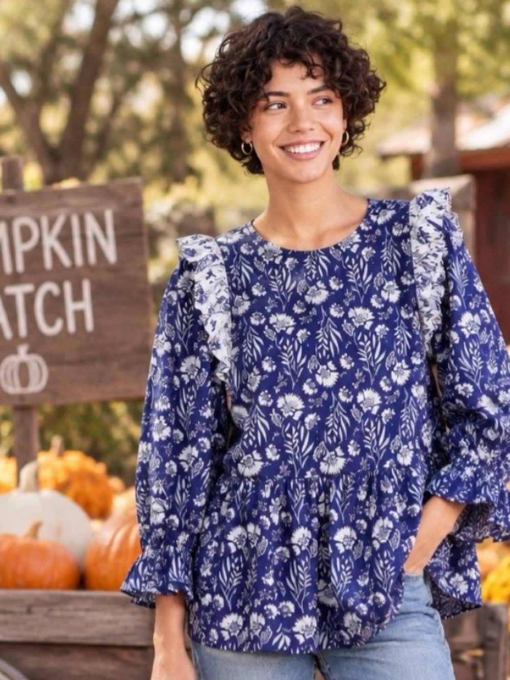 Sz L Universal Threads Sz L Blue & White Chinoiserie Floral Boho Shirt